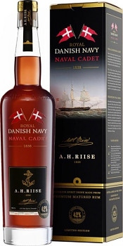 A.H.RIISE NAVAL CADET 42% 0,7l (karton)