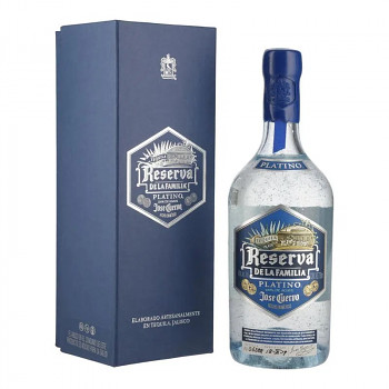 JOSE CUERVO LA FAMILIA PLATINO 40% 0,7l